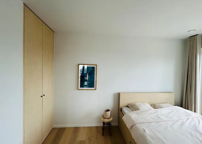 New Luxury In Prime Location In Apartament *